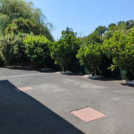 Avec Terrasse Exterieure