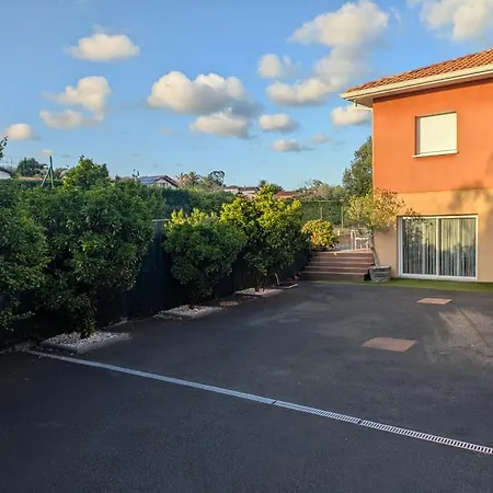 Apartamento Avec Terrasse Exterieure